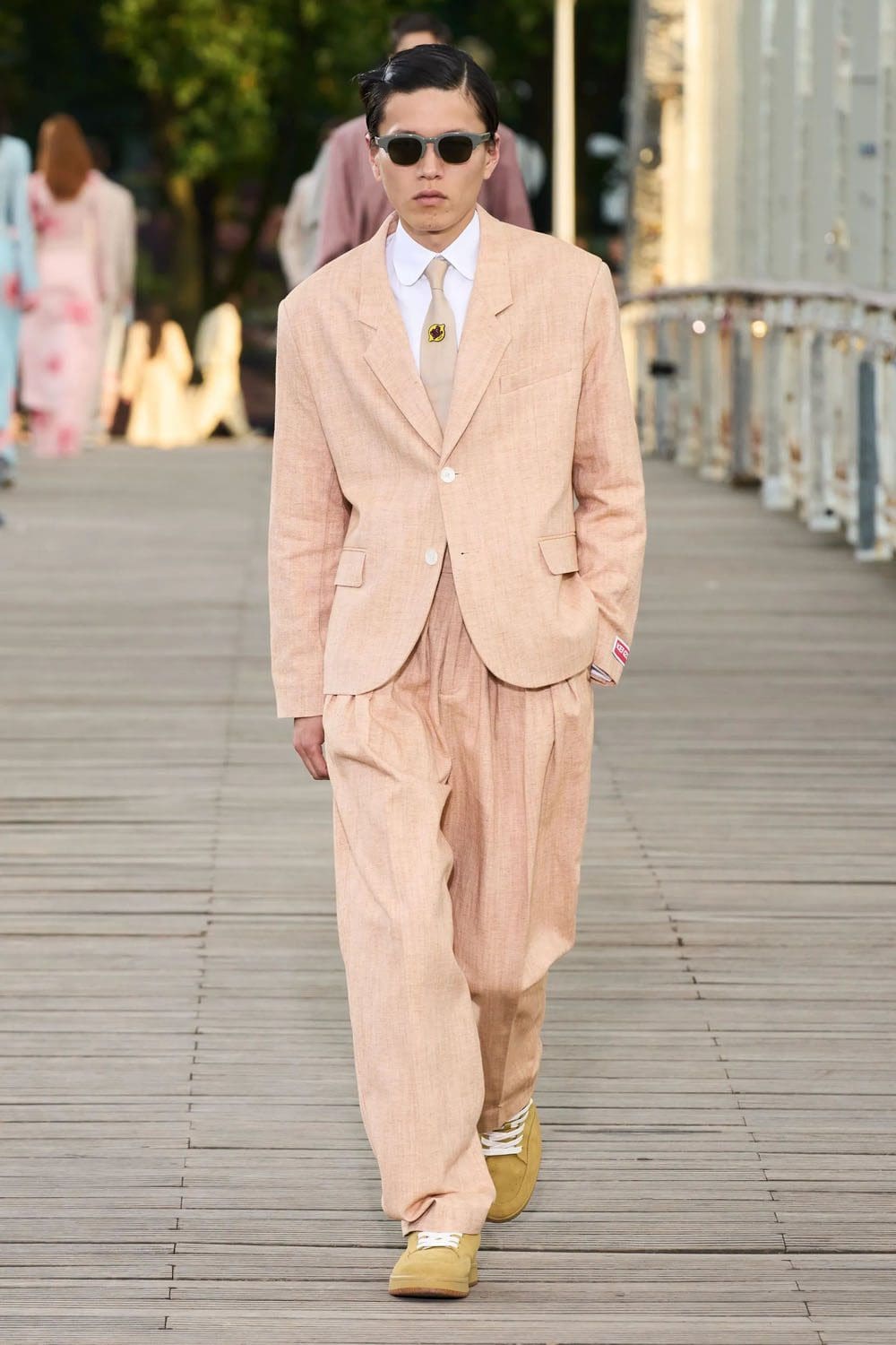 Kenzo Printemps Été 2024 Runway Magazine (24)