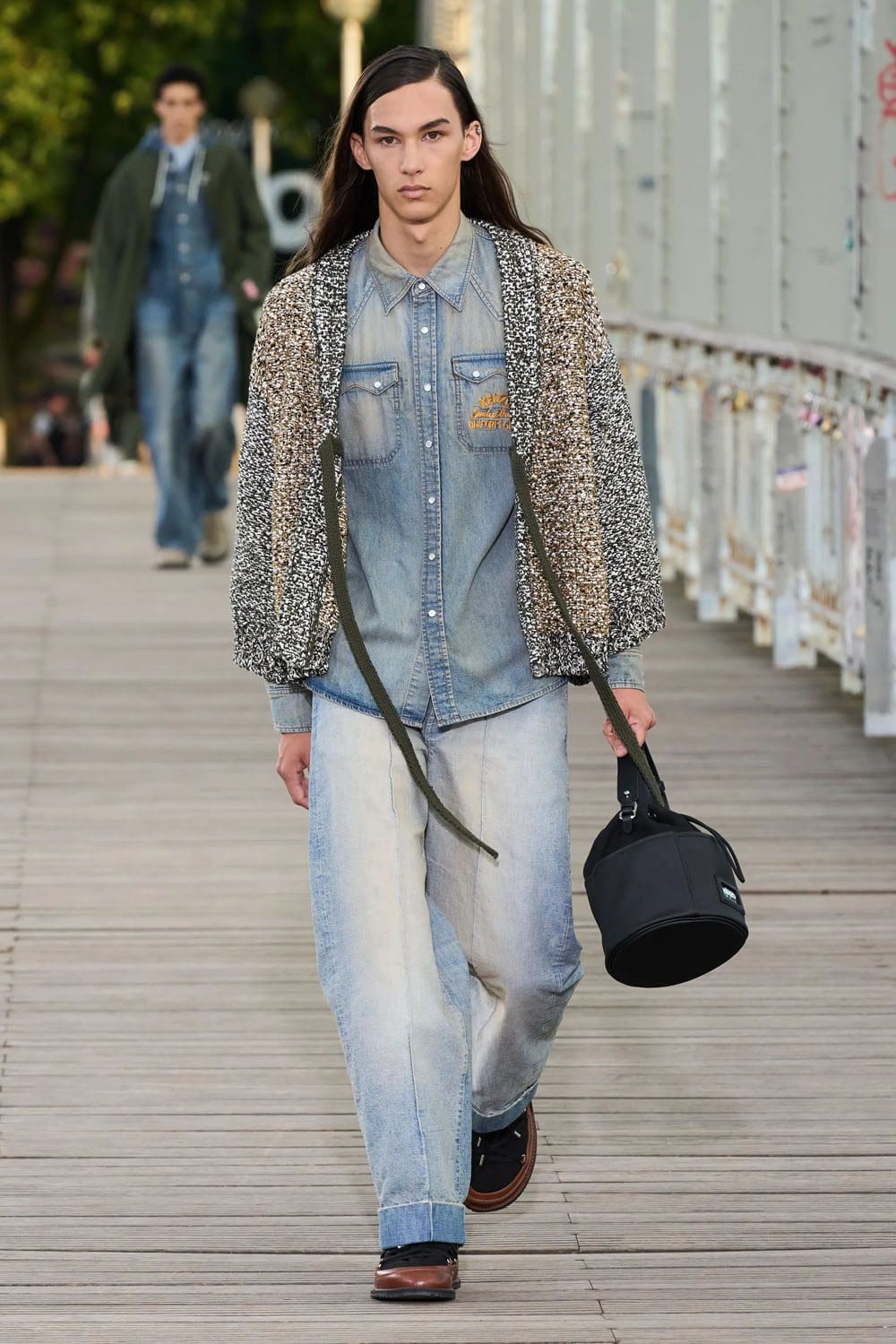 Kenzo Printemps Été 2024 Runway Magazine (42)