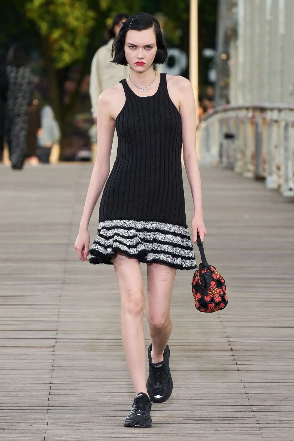 Kenzo Printemps Été 2024 Runway Magazine (57)
