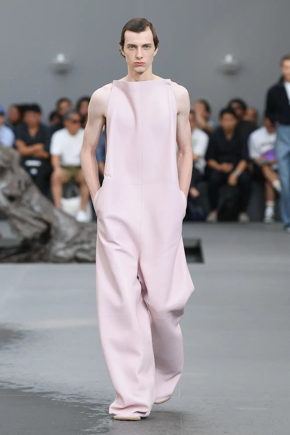 Loewe Homme Printemps Été 2024 Runway Magazine (40)