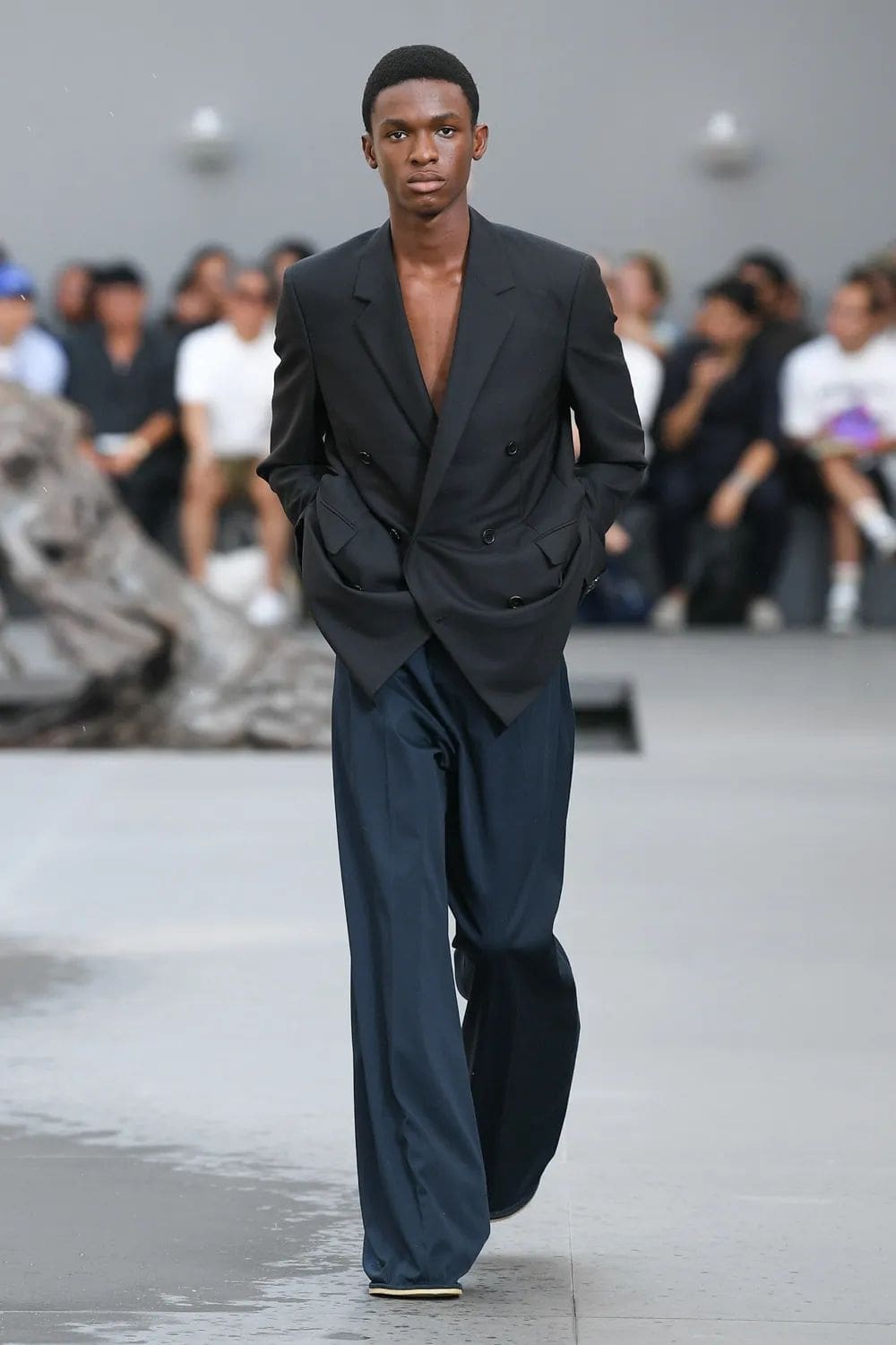 Loewe Homme Printemps Été 2024 Runway Magazine (42)