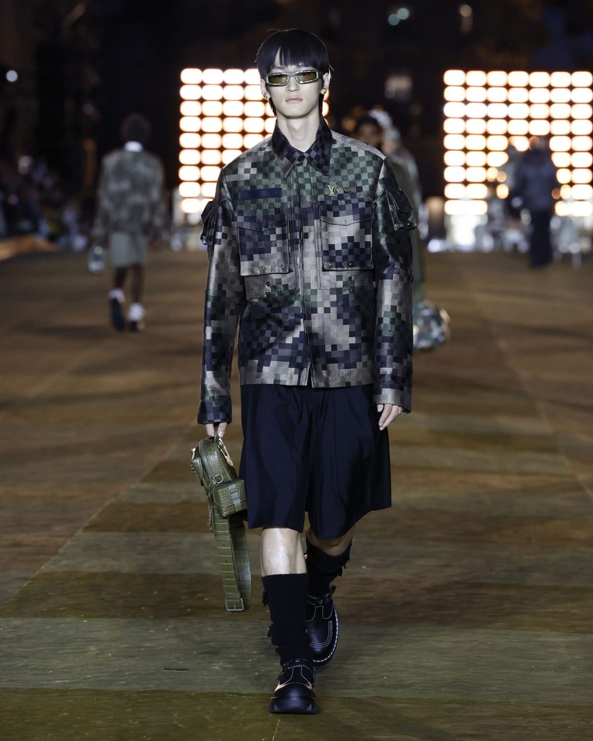 Louis Vuitton от Фаррелла Уильямса Весна-Лето 2024 Runway Журнал (12)
