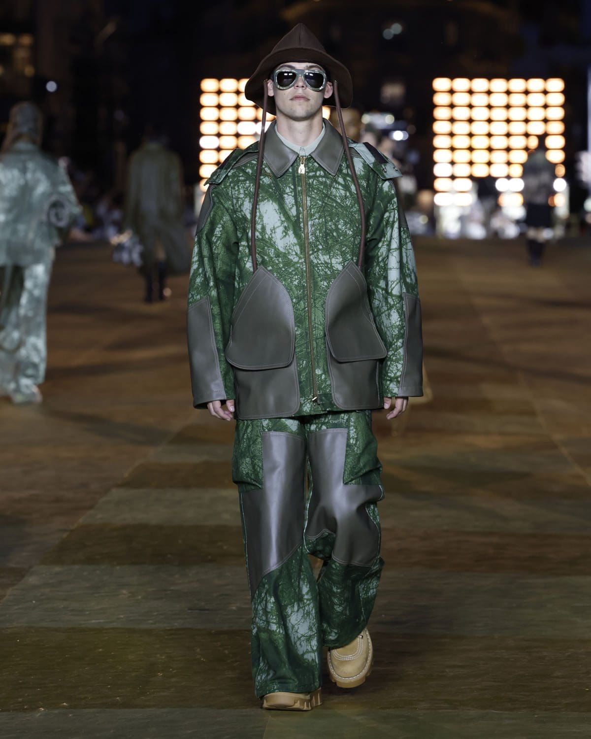 Louis Vuitton от Фаррелла Уильямса Весна-Лето 2024 Runway Журнал (18)
