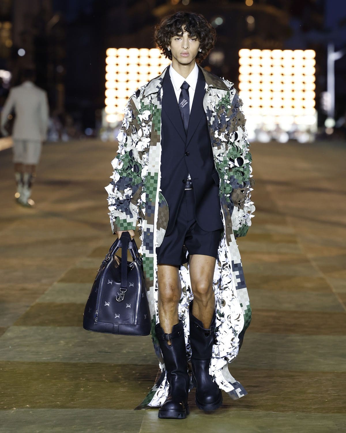 Louis Vuitton от Фаррелла Уильямса Весна-Лето 2024 Runway Журнал (2)