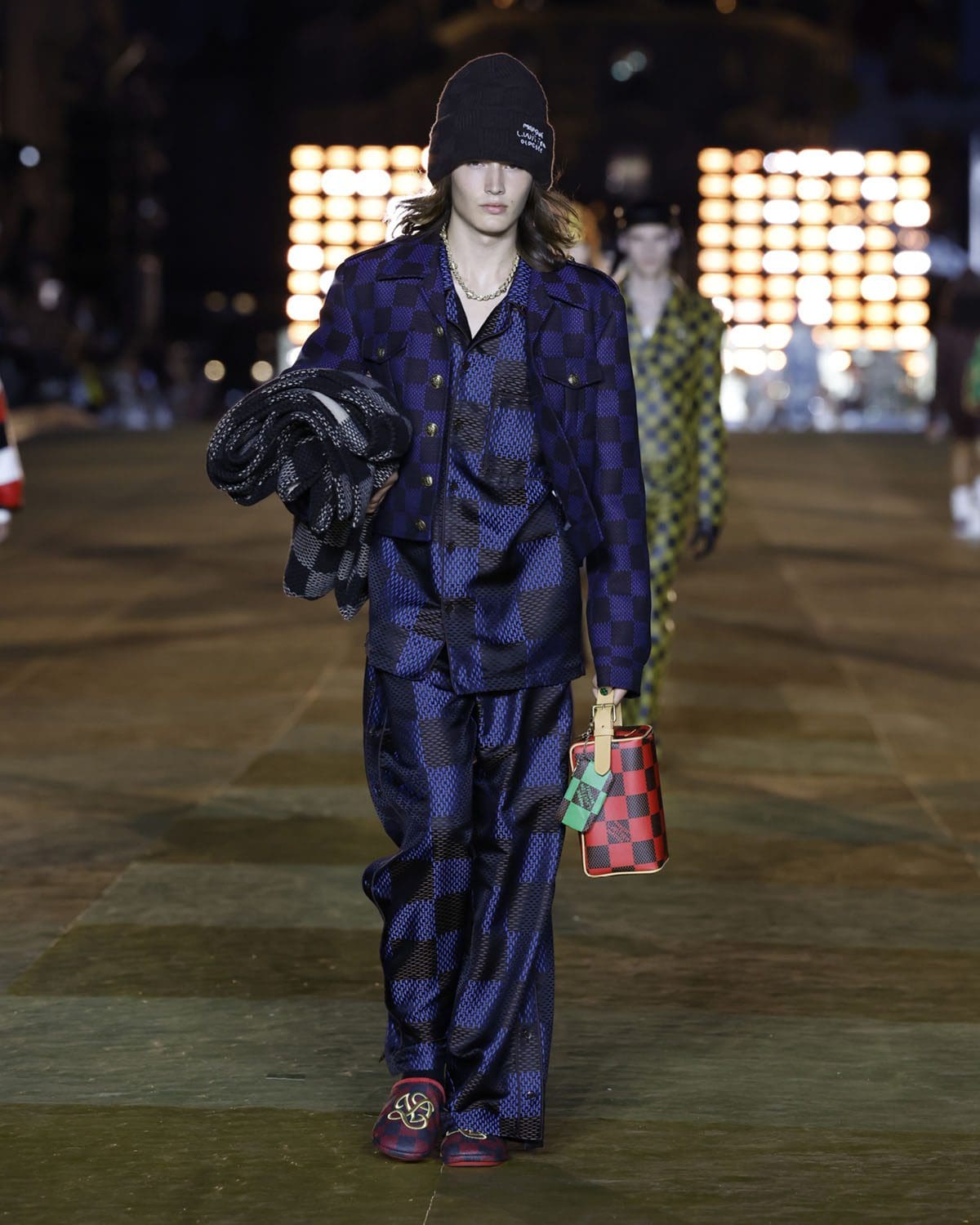 Louis Vuitton от Фаррелла Уильямса Весна-Лето 2024 Runway Журнал (28)
