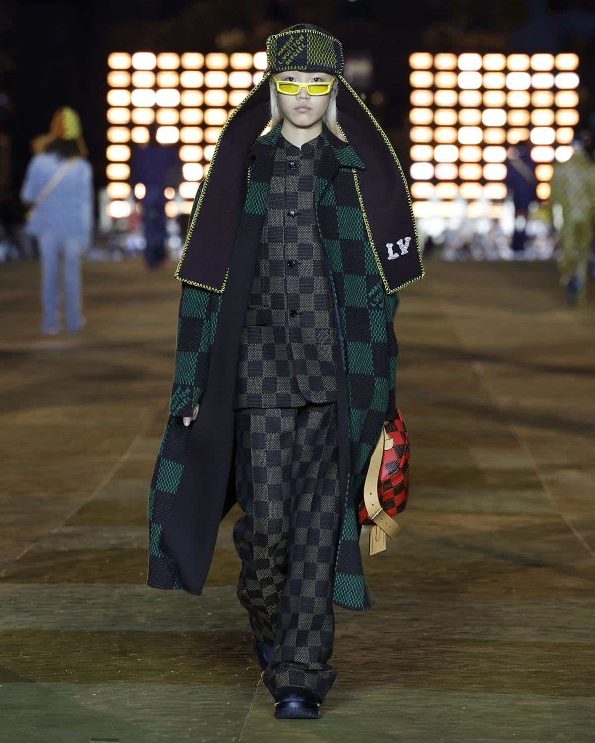 Louis Vuitton от Фаррелла Уильямса Весна-Лето 2024 Runway Журнал (34)