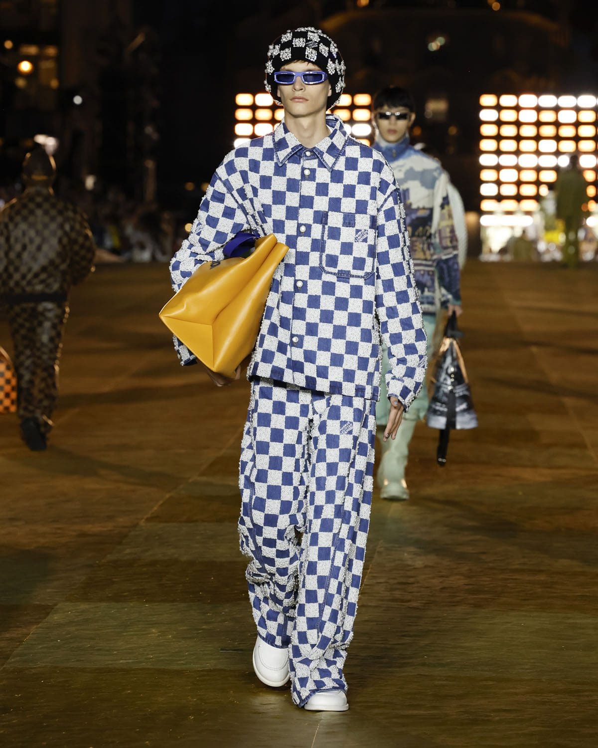 Louis Vuitton от Фаррелла Уильямса Весна-Лето 2024 Runway Журнал (39)