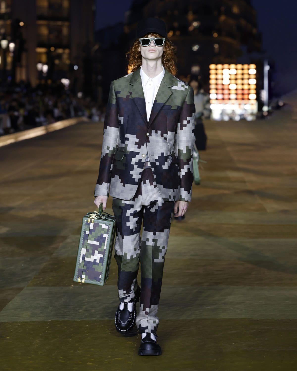 Louis Vuitton от Фаррелла Уильямса Весна-Лето 2024 Runway Журнал (4)