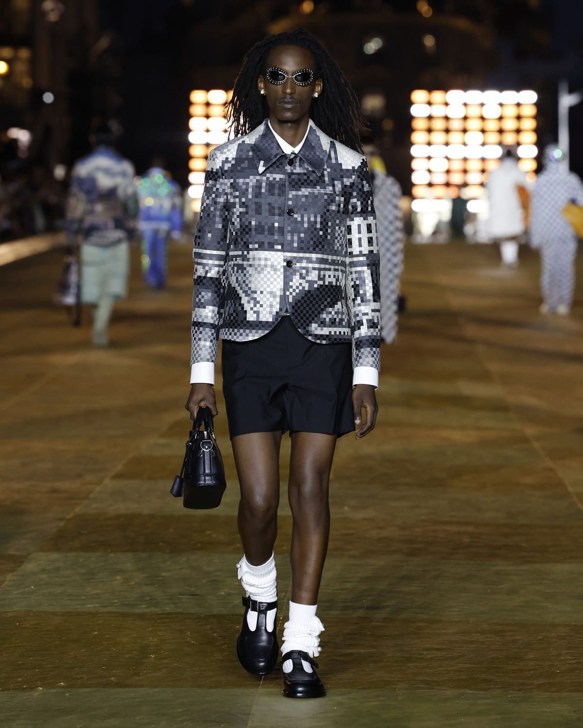 Louis Vuitton от Фаррелла Уильямса Весна-Лето 2024 Runway Журнал (43)