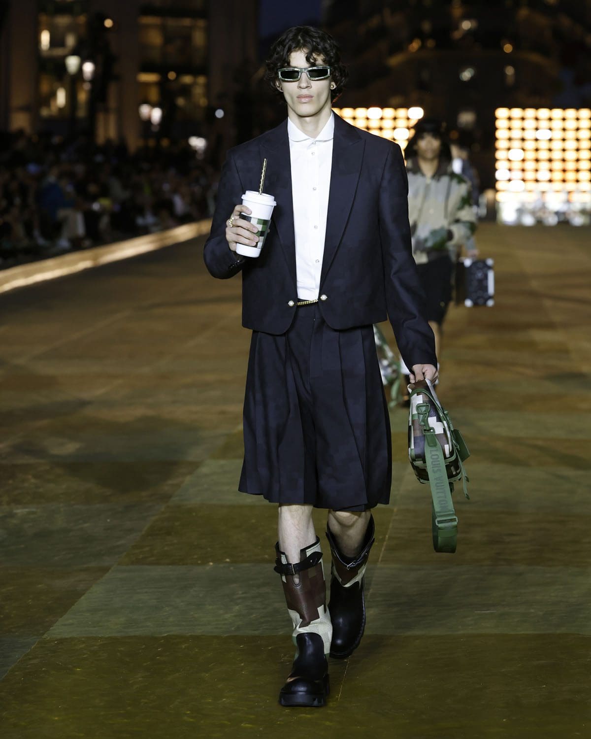 Louis Vuitton от Фаррелла Уильямса Весна-Лето 2024 Runway Журнал (5)