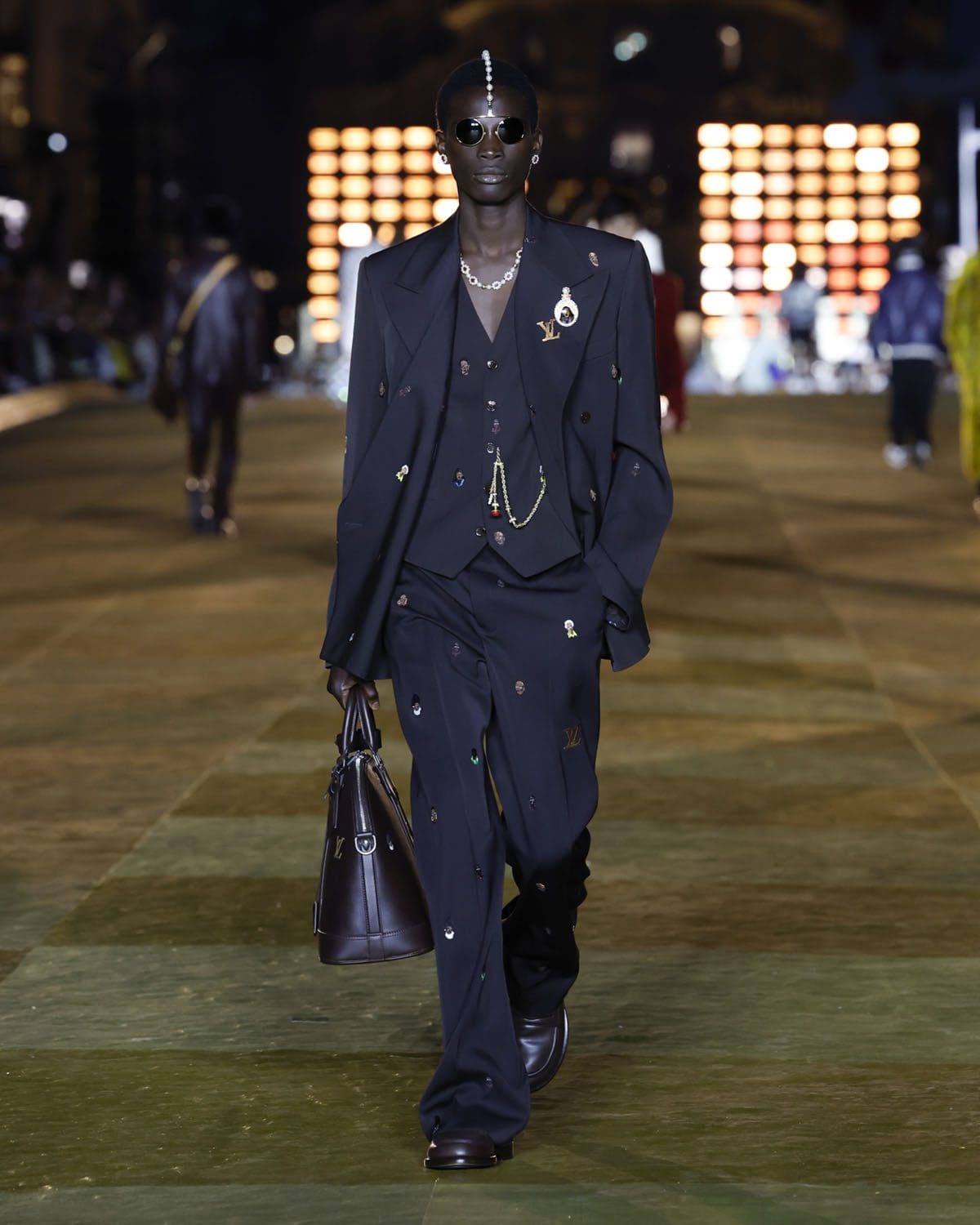 Louis Vuitton от Фаррелла Уильямса Весна-Лето 2024 Runway Журнал (51)