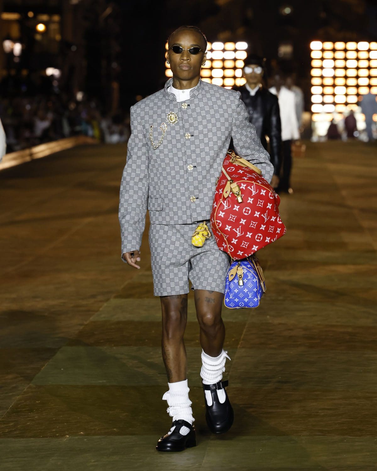 Louis Vuitton от Фаррелла Уильямса Весна-Лето 2024 Runway Журнал (66)