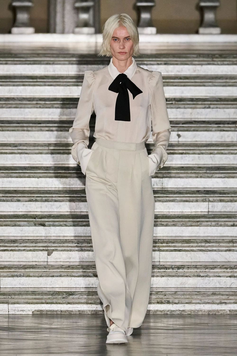 マックスマーラ スプリング 2024 Runway 雑誌(33)