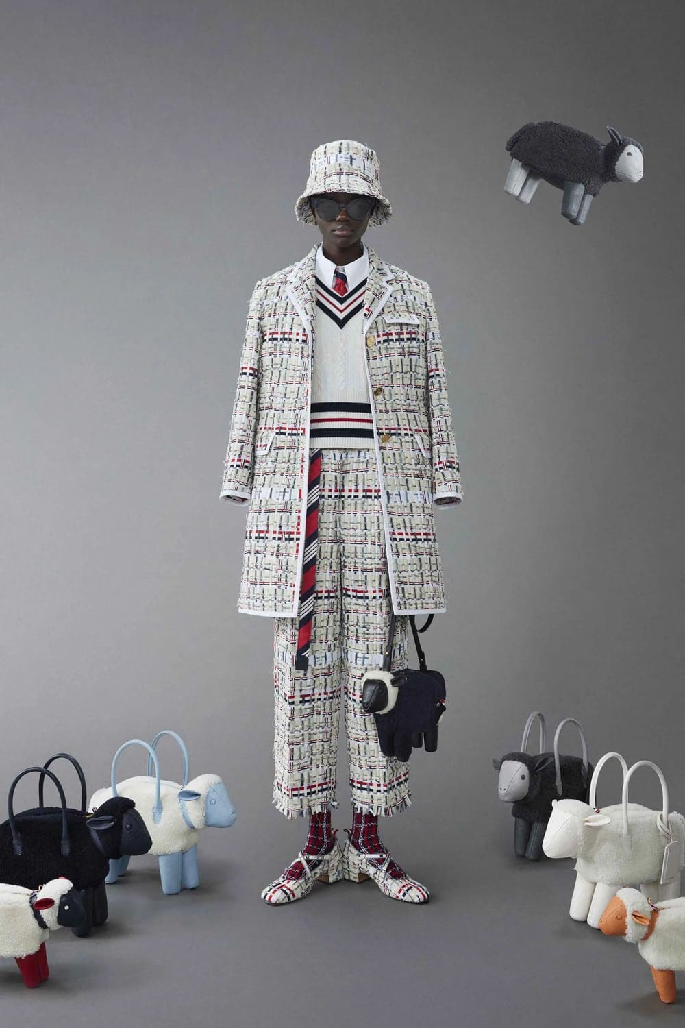 Thom Browne Resort 2024 Runway Revista (30)