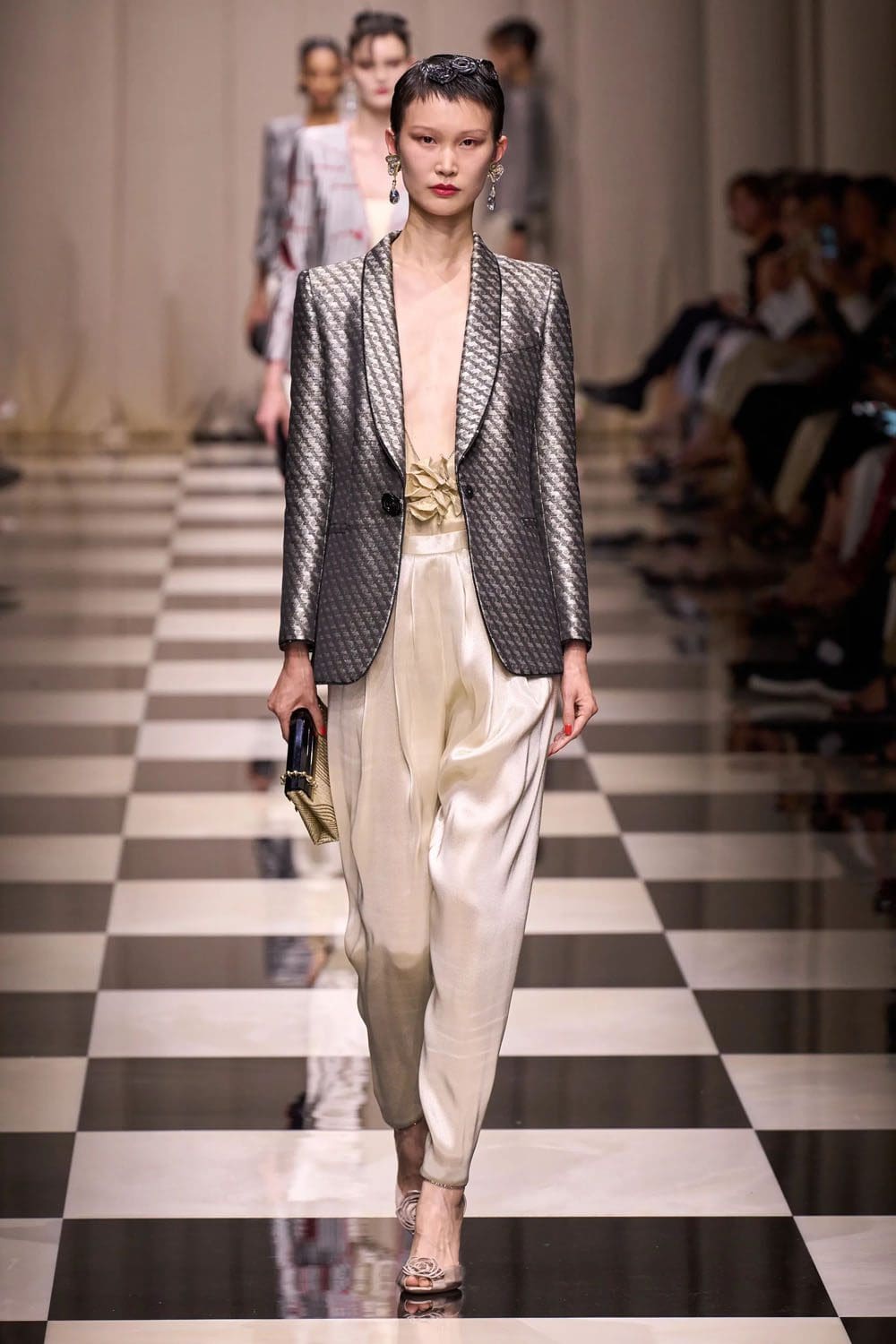 Armani Prive Fall Winter 2023 2024 Haute Couture Runway Magazine (1)