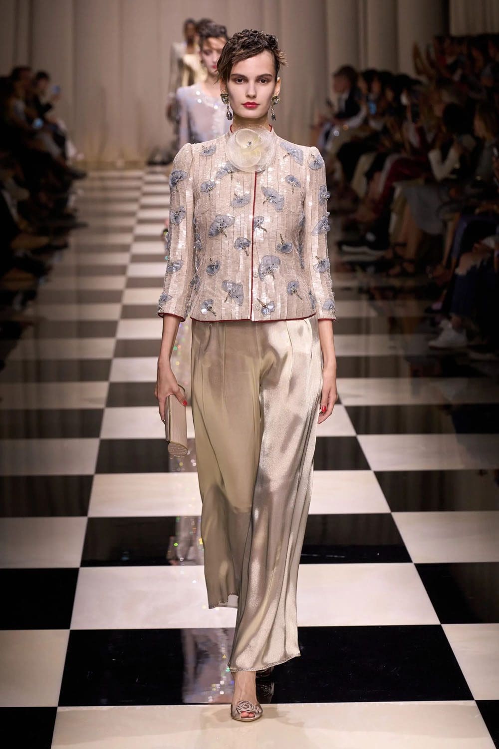 Armani Prive Fall Winter 2023 2024 Haute Couture Runway Magazine (18)