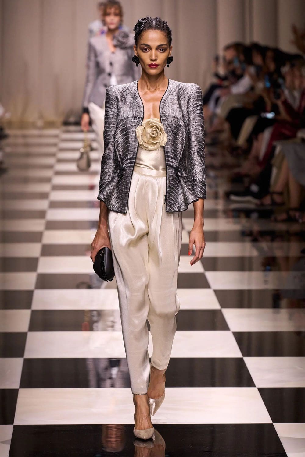 Armani Prive Fall Winter 2023 2024 Haute Couture Runway Magazine (3)