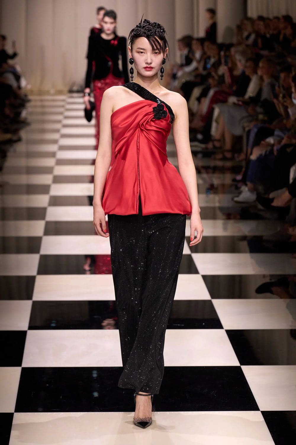 Armani Prive Fall Winter 2023 2024 Haute Couture Runway Magazine (32)