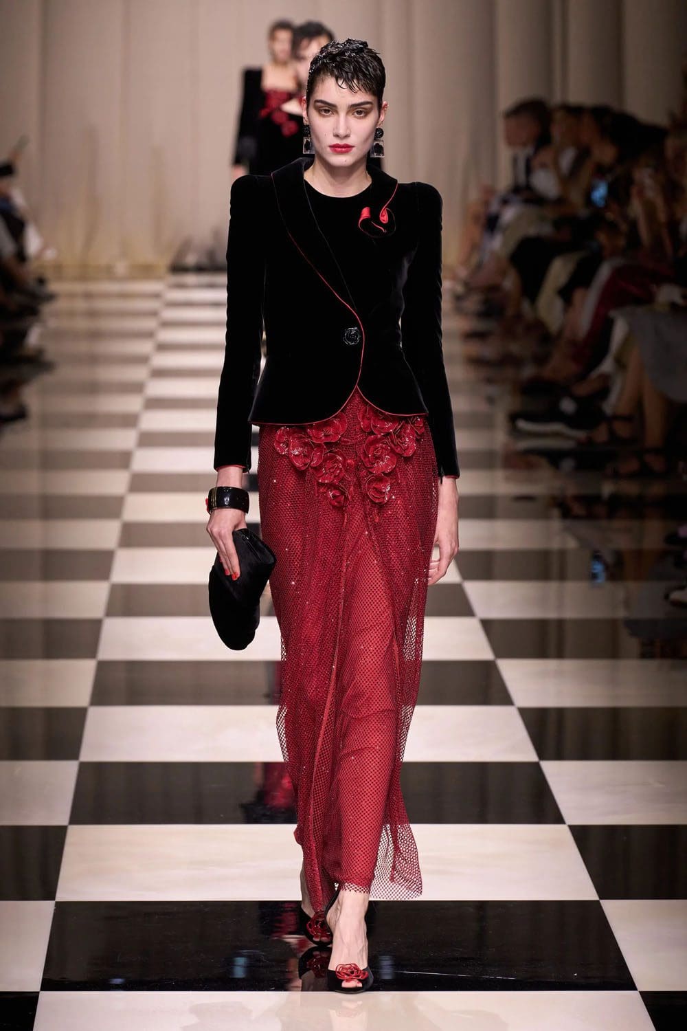 Armani Prive Fall Winter 2023 2024 Haute Couture Runway Magazine (33)