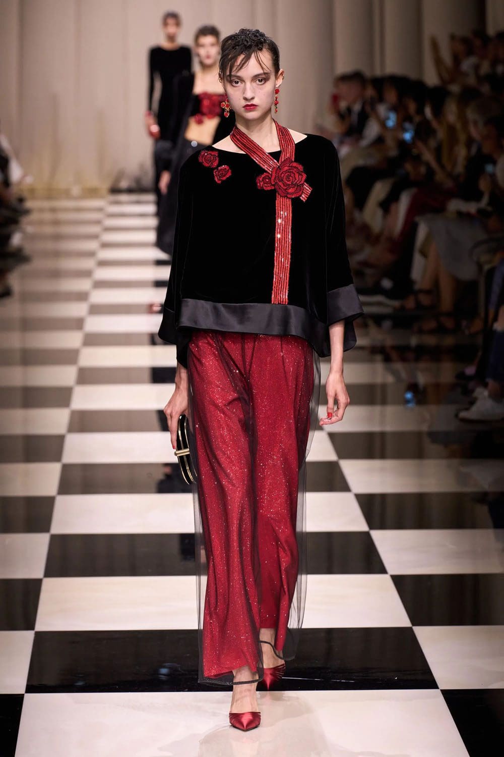Armani Prive Fall Winter 2023 2024 Haute Couture Runway Magazine (34)