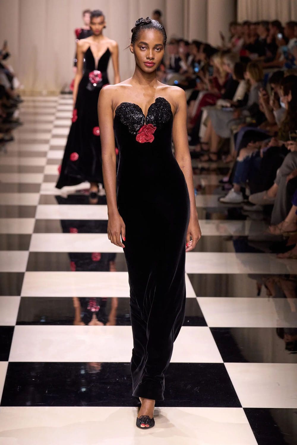 Armani Prive Fall Winter 2023 2024 Haute Couture Runway Magazine (37)