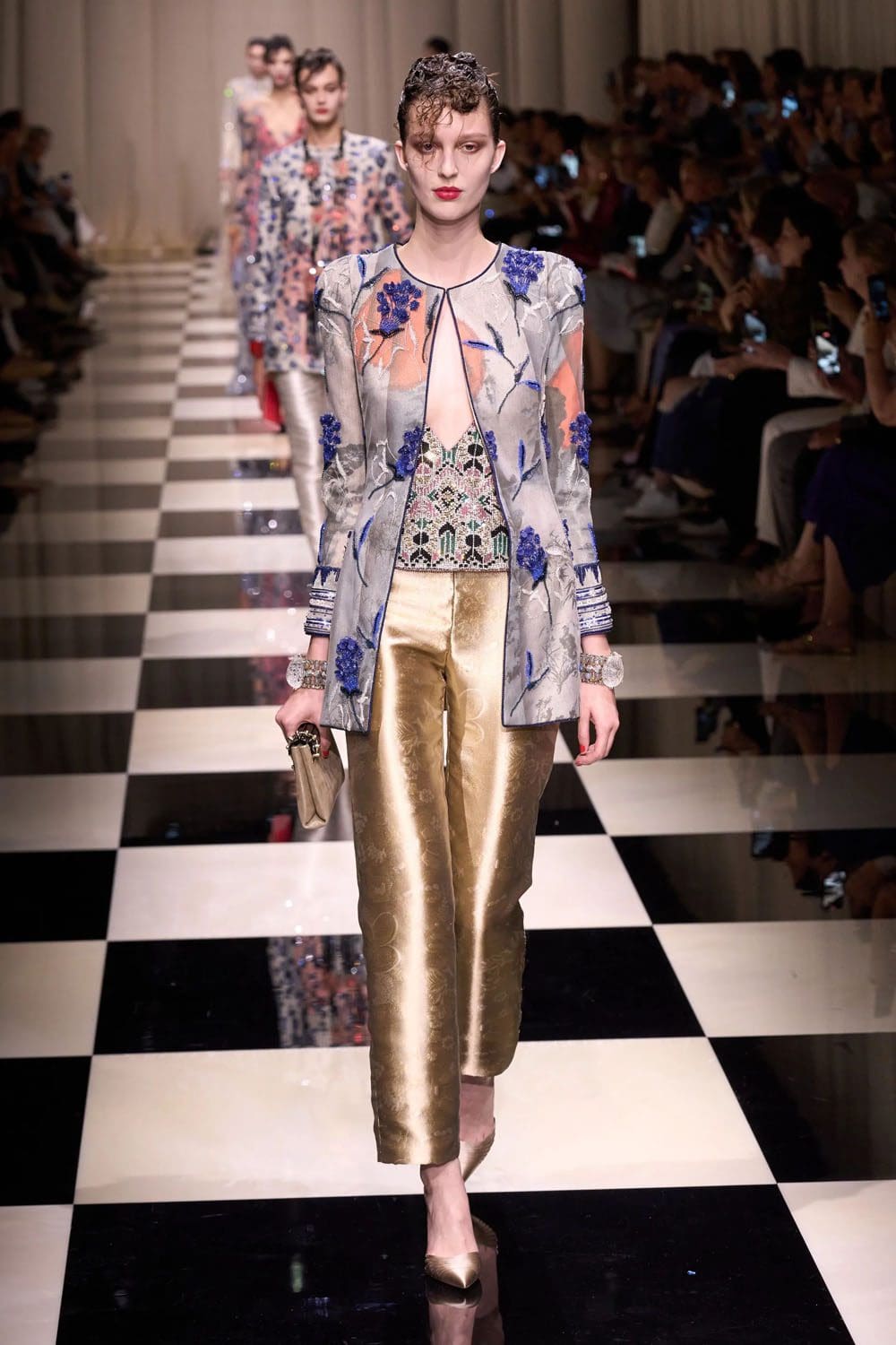 Armani Prive Fall Winter 2023 2024 Haute Couture Runway Magazine (5)