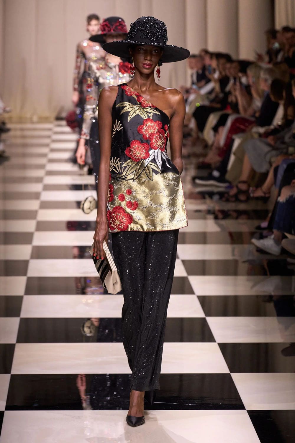 Armani Prive Fall Winter 2023 2024 Haute Couture Runway Magazine (51)