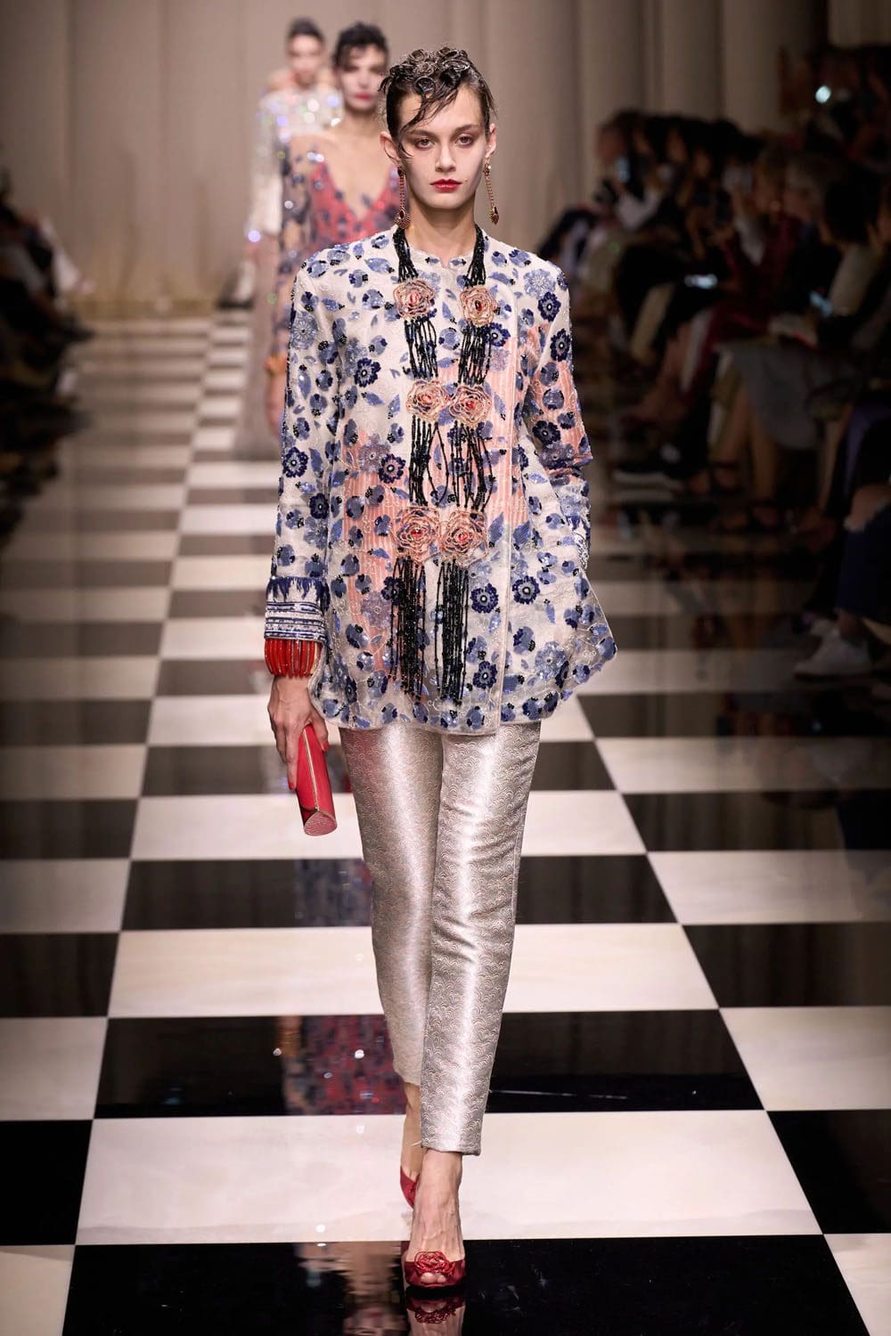 Armani Prive Fall Winter 2023 2024 Haute Couture Runway Magazine (6)