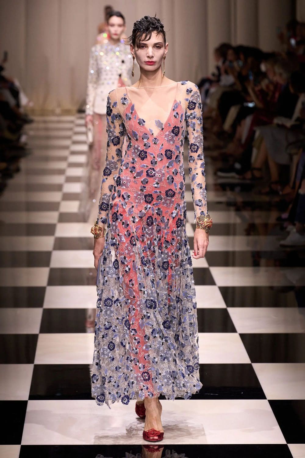 Armani Prive Fall Winter 2023 2024 Haute Couture Runway Magazine (7)