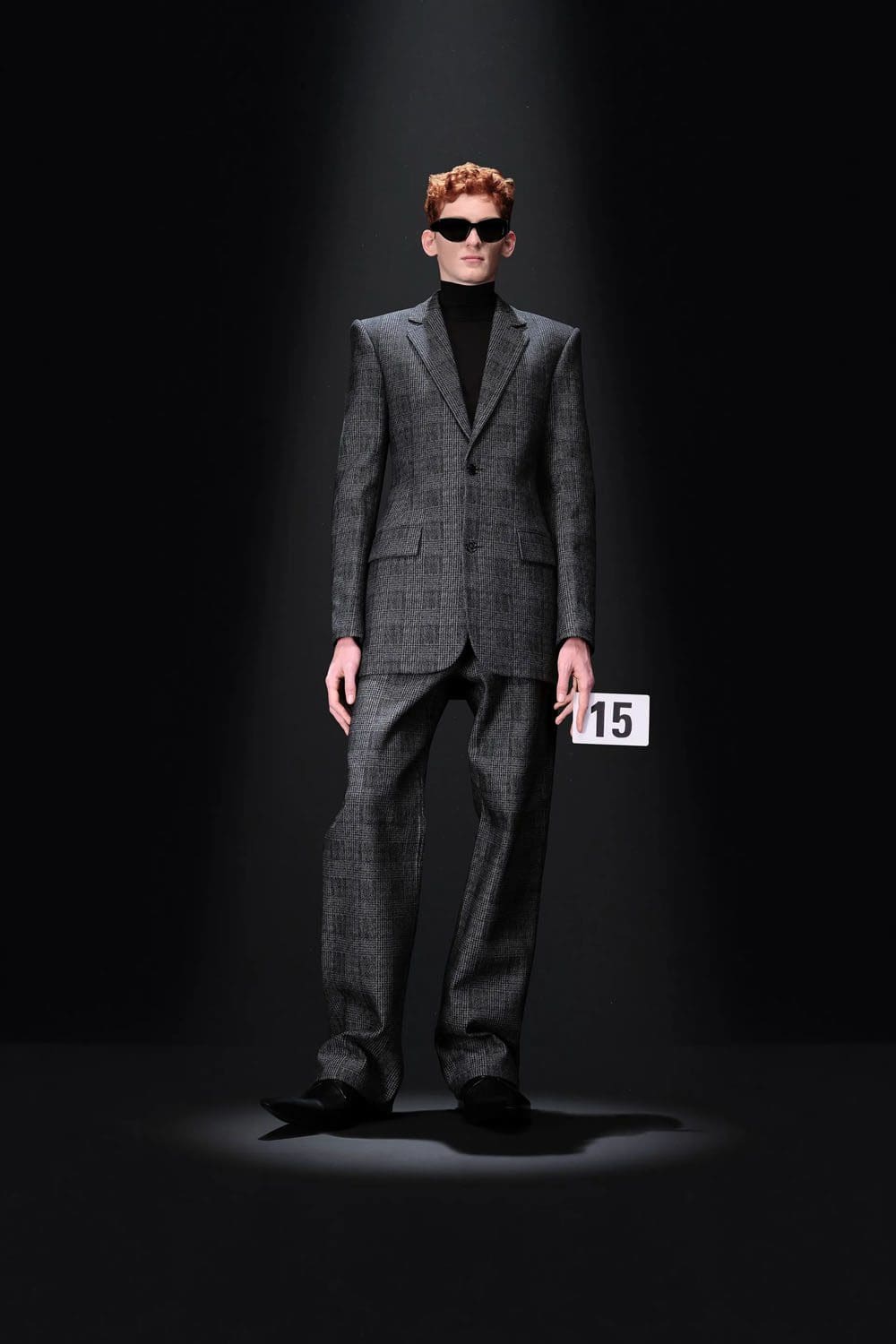 Balenciaga por Demna Couture Outono 2023 24 Runway Revista (15)