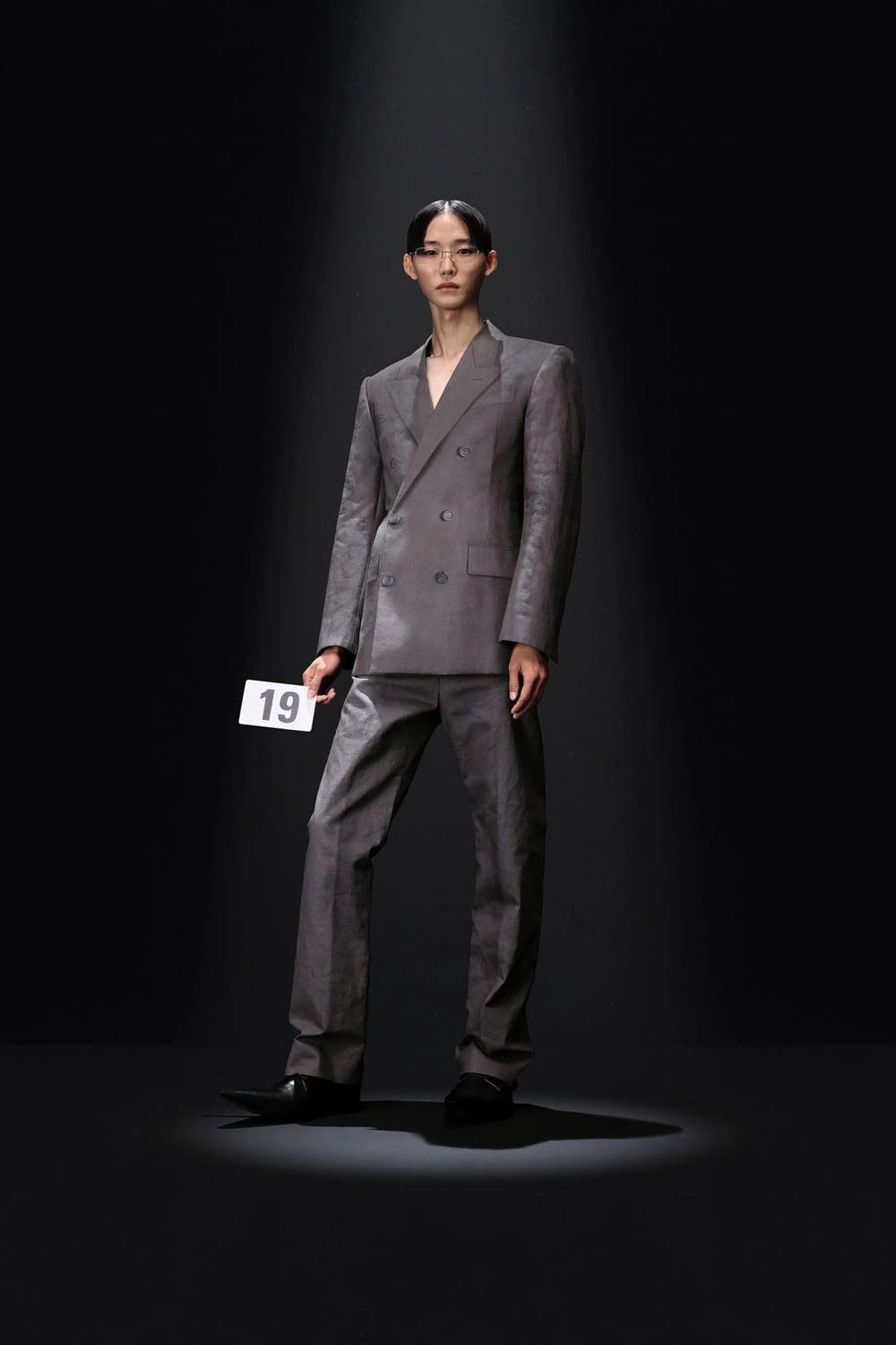 Balenciaga por Demna Couture Outono 2023 24 Runway Revista (19)