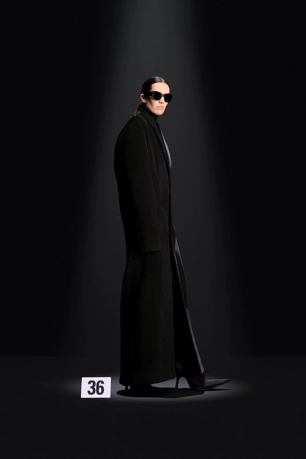 Balenciaga por Demna Couture Outono 2023 24 Runway Revista (36)