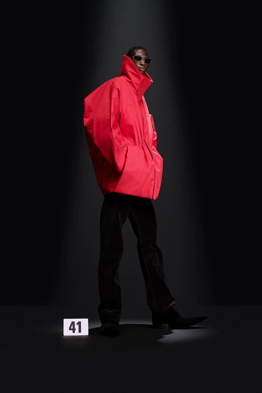 Balenciaga por Demna Couture Outono 2023 24 Runway Revista (41)