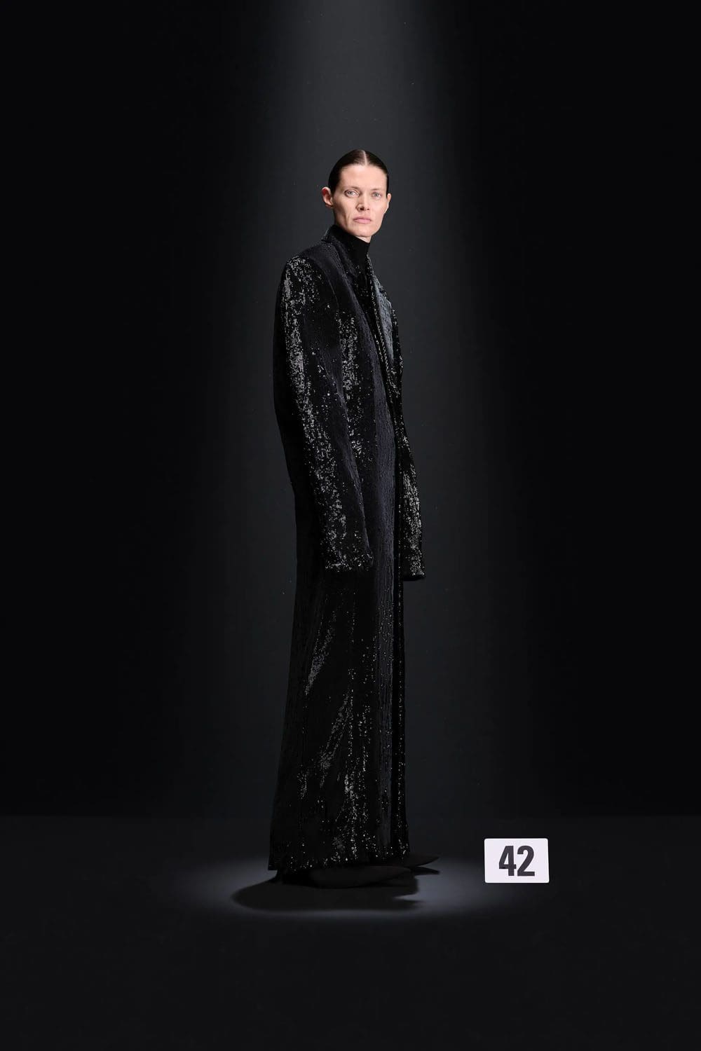 Balenciaga por Demna Couture Outono 2023 24 Runway Revista (42)