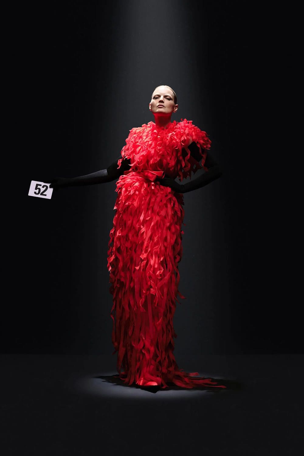 Balenciaga por Demna Couture Outono 2023 24 Runway Revista (52)