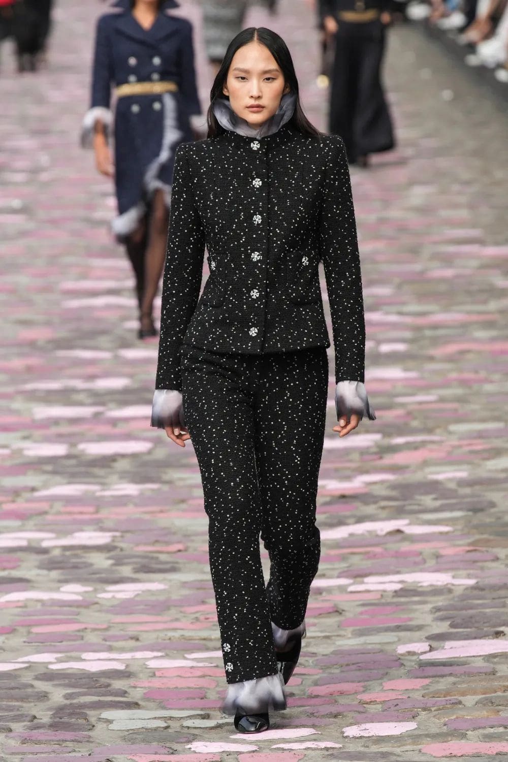 Chanel Haute Couture Fall Winter 2023 2024 Runway Magazine (10)