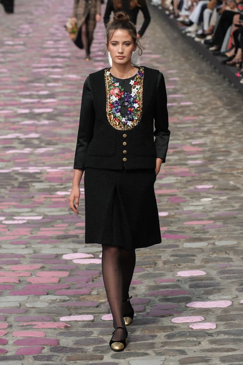 Chanel Haute Couture Fall Winter 2023 2024 Runway Magazine (37)