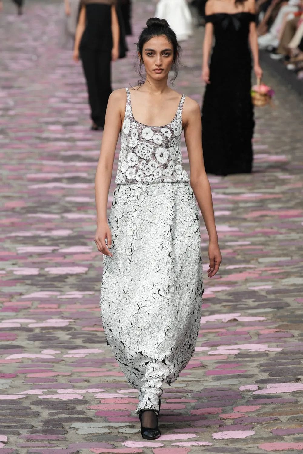 Chanel Haute Couture Fall Winter 2023 2024 Runway Magazine (42)