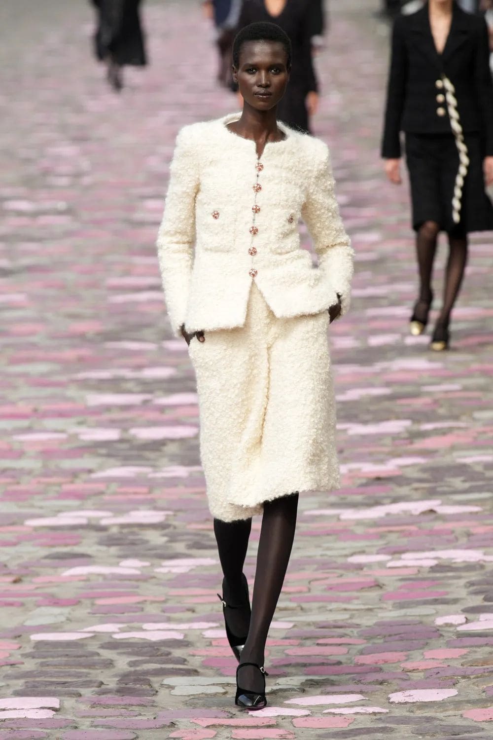 Chanel Haute Couture Fall Winter 2023 2024 Runway Magazine (7)