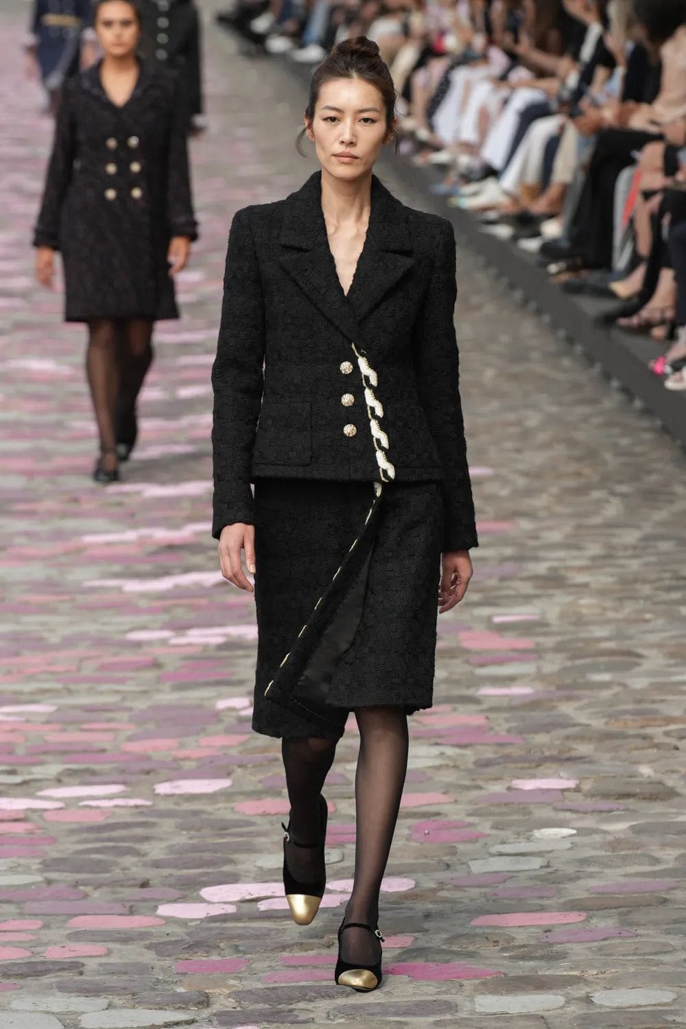 Chanel Haute Couture Fall Winter 2023 2024 Runway Magazine (8)
