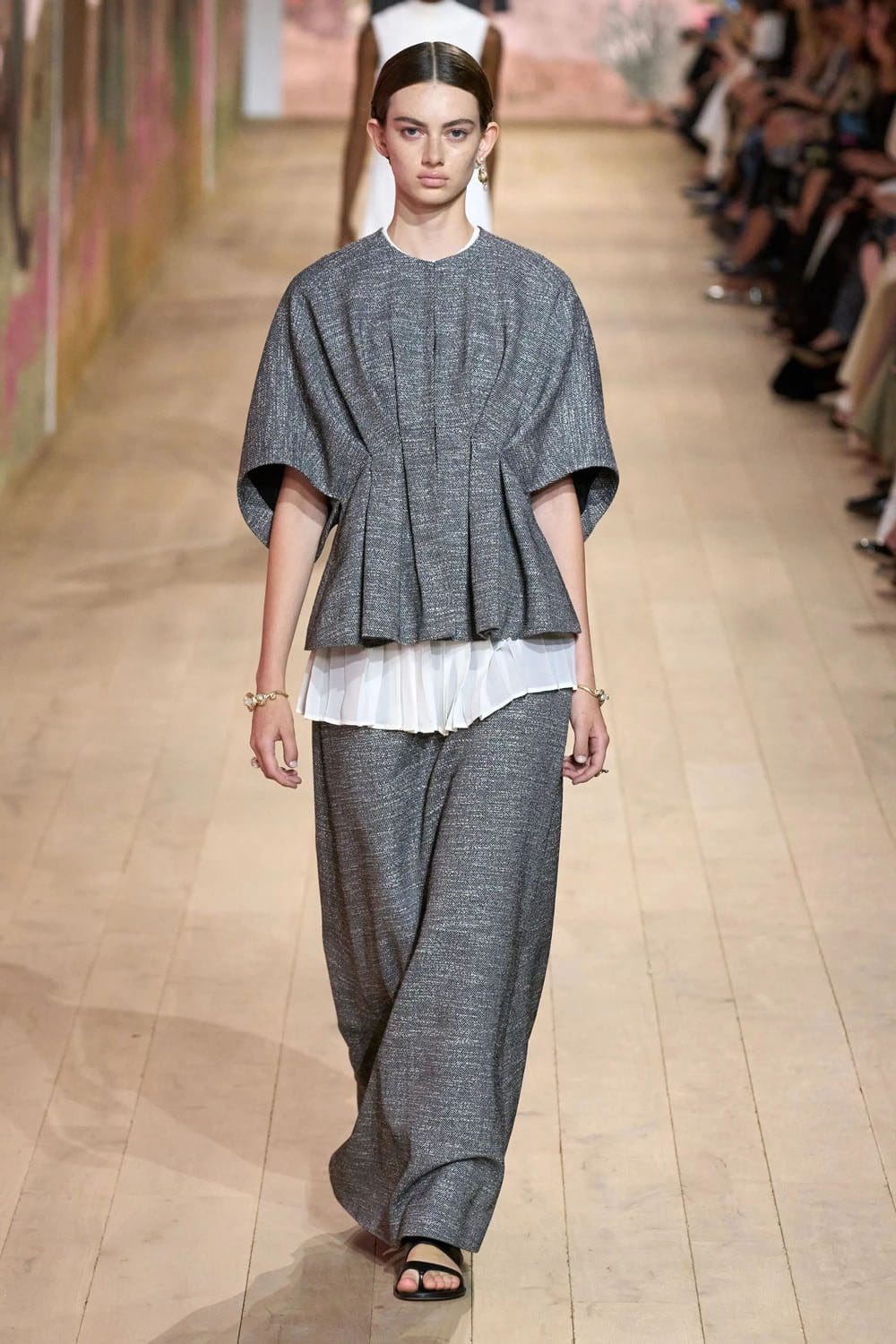 Dior Automne Hiver 2023 2024 Haute Couture Runway Magazine (28)