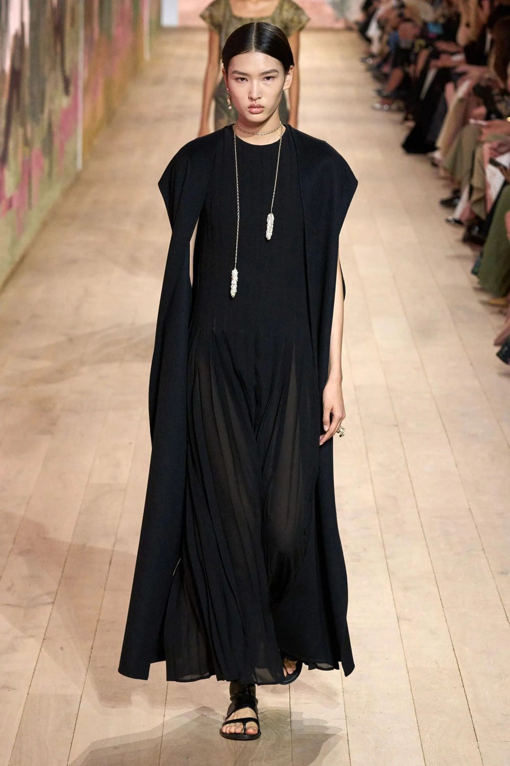 Dior Automne Hiver 2023 2024 Haute Couture Runway Magazine (37)