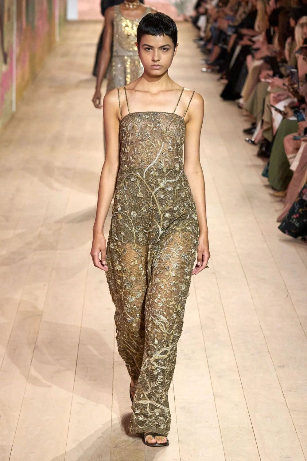 Dior Automne Hiver 2023 2024 Haute Couture Runway Magazine (39)