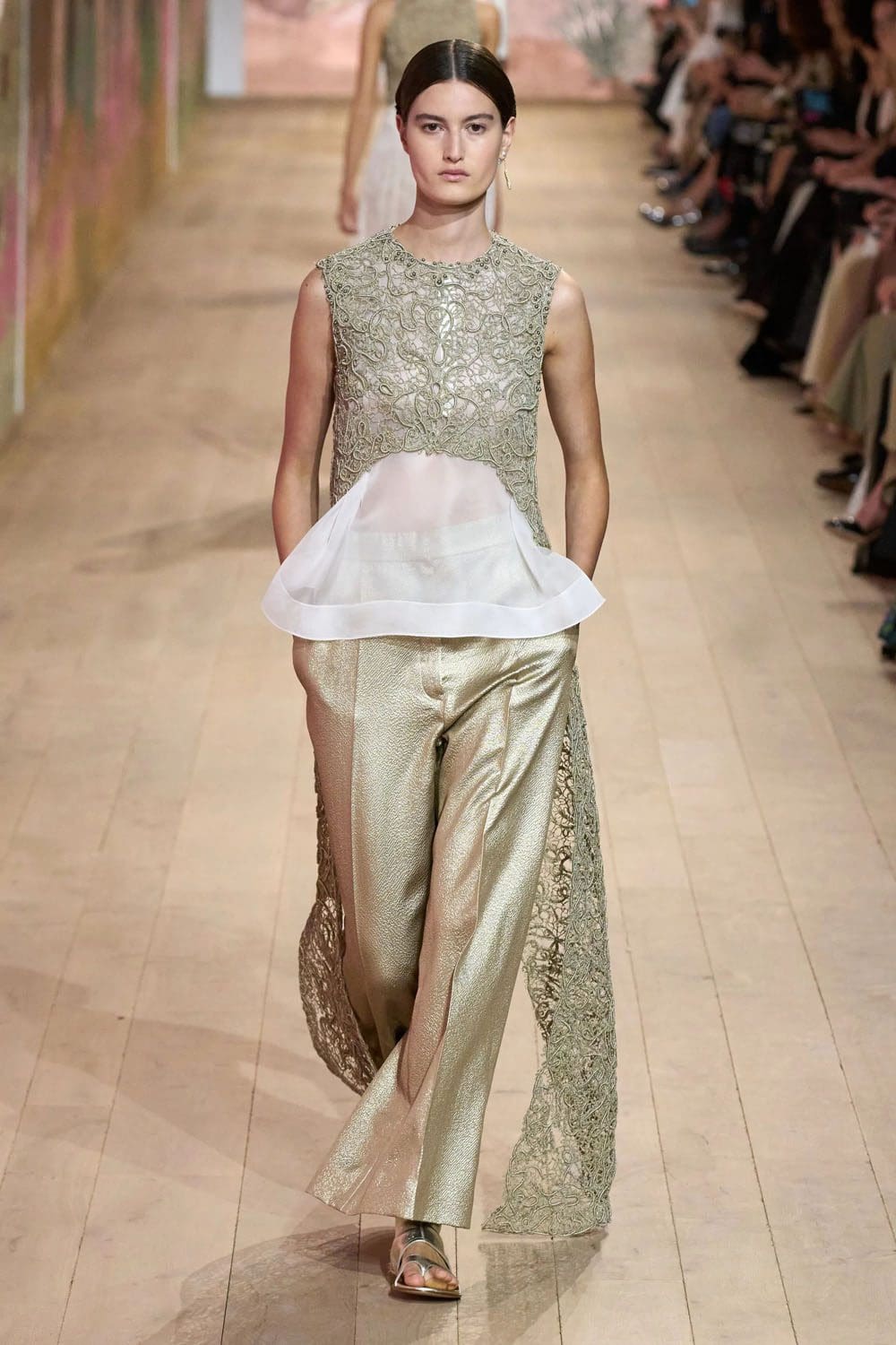 Dior Automne Hiver 2023 2024 Haute Couture Runway Magazine (50)