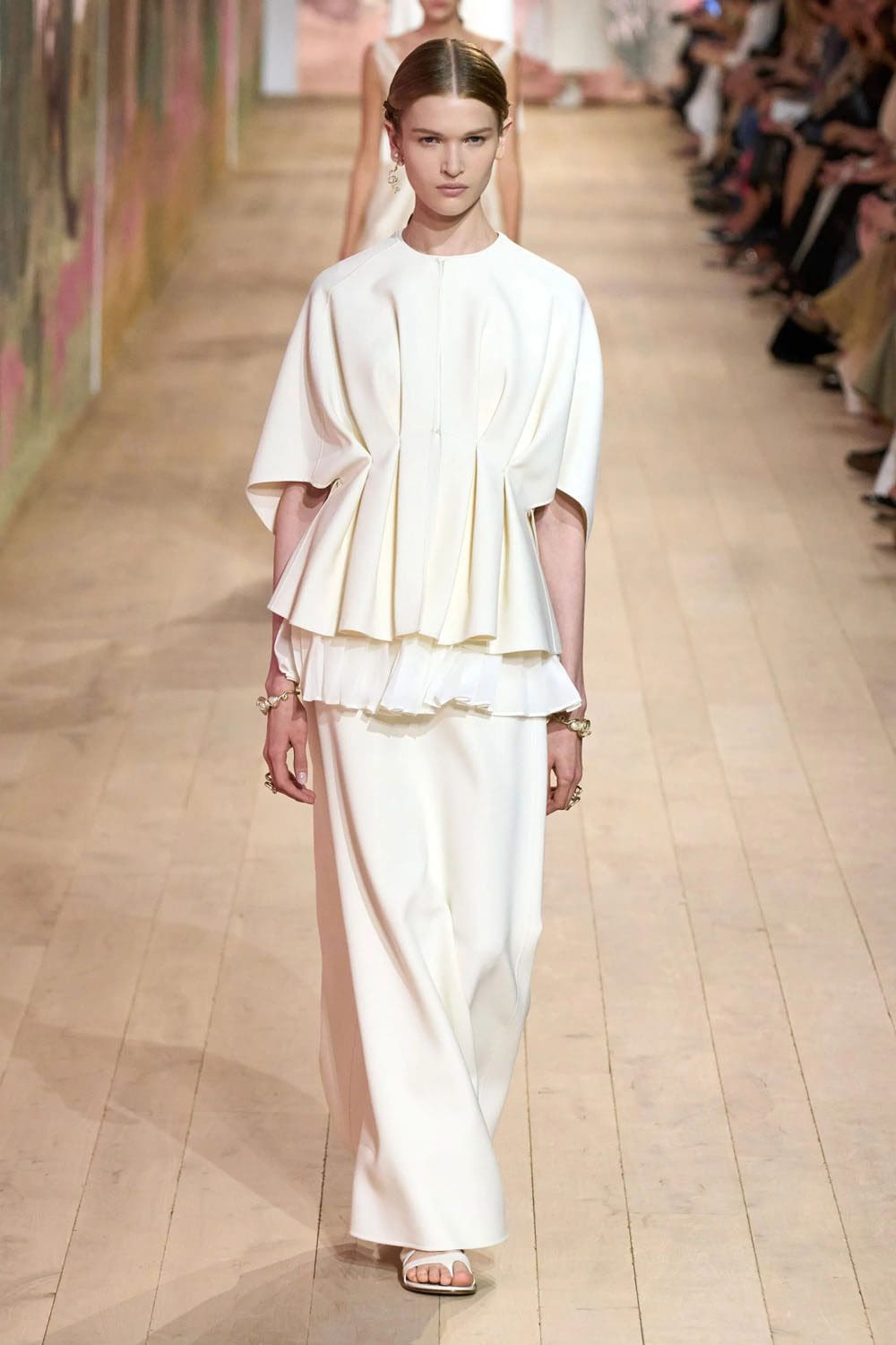 Dior Automne Hiver 2023 2024 Haute Couture Runway Magazine (6)