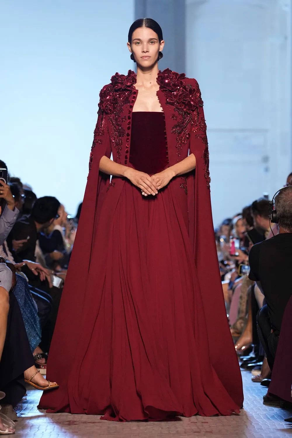 Elie Saab 秋季高级定制 2023 2024 Runway 杂志(18)