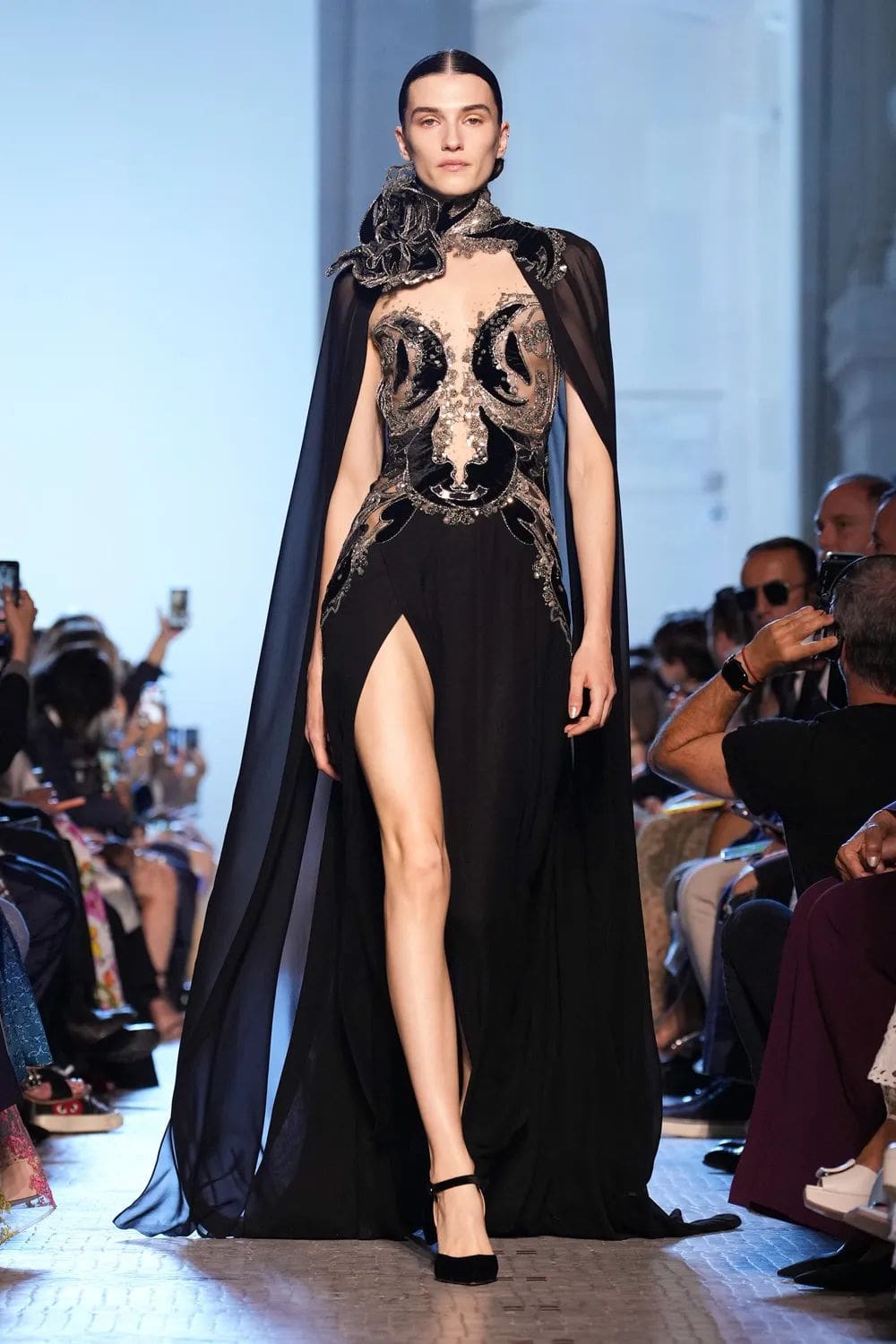 Elie Saab 秋季高级定制 2023 2024 Runway 杂志(50)