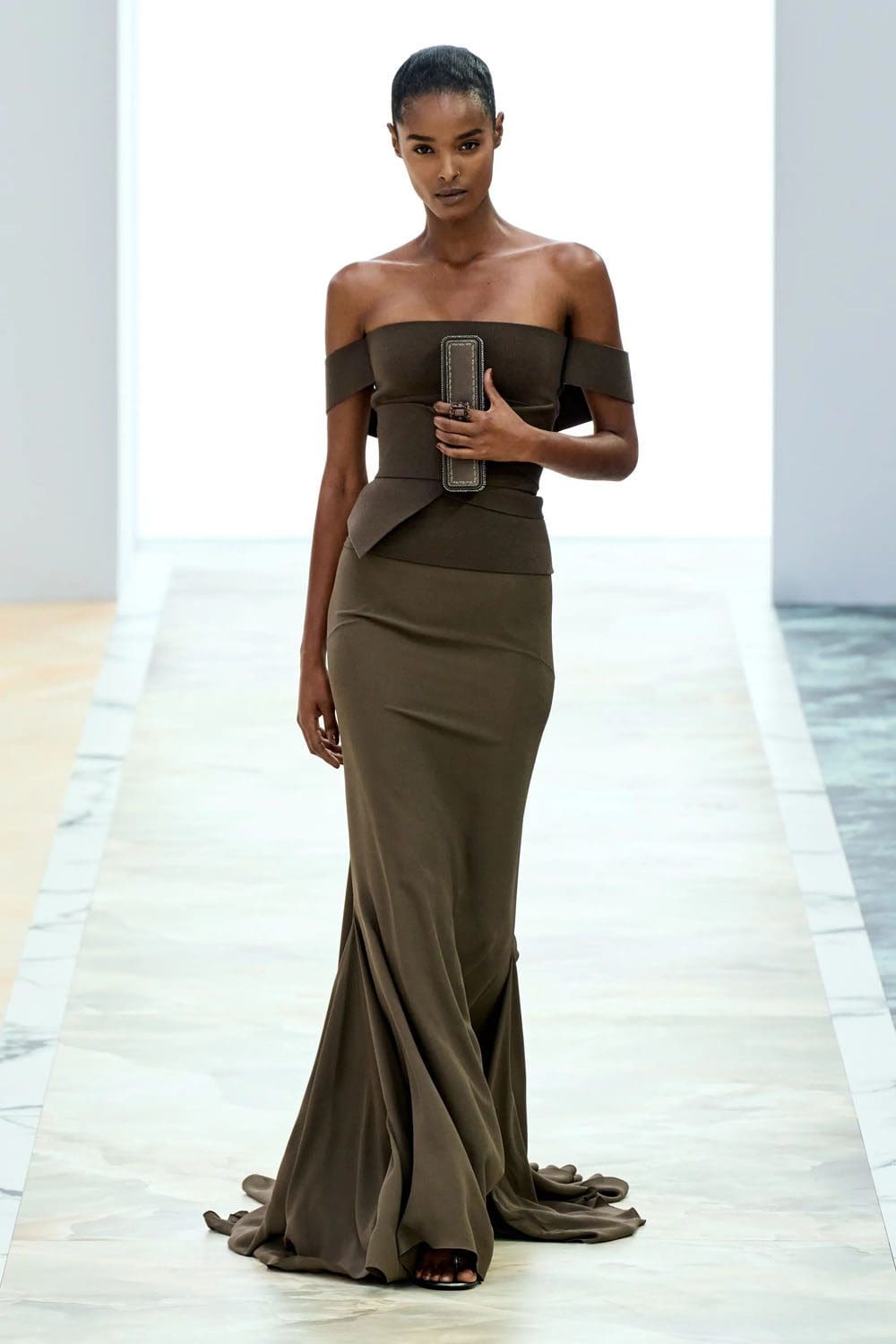 Fendi Couture Autunno 2023 24 Runway Magazine (11)