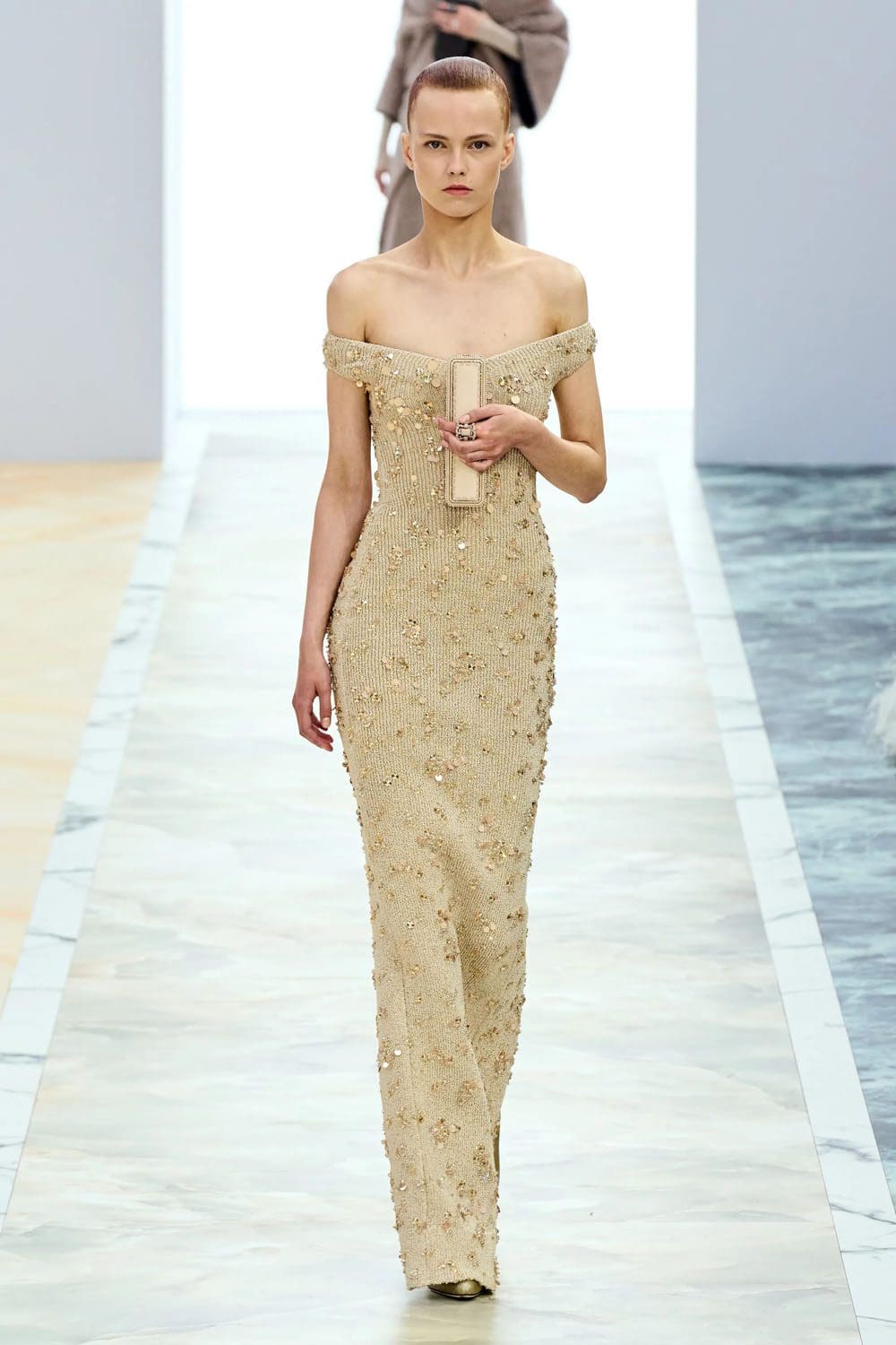 Fendi Couture Autunno 2023 24 Runway Magazine (22)