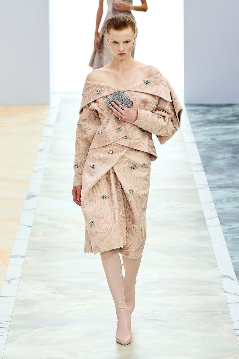 Fendi Couture Autunno 2023 24 Runway Magazine (26)